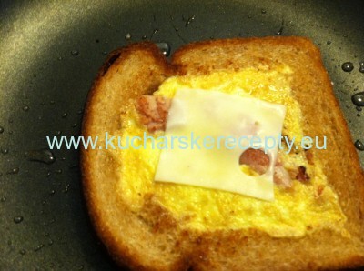 recept peceny chlieb s vajcom 2